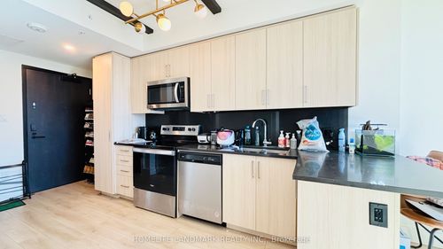 1536-145 Columbia St W, Waterloo, ON, N2L0K7 | Card Image