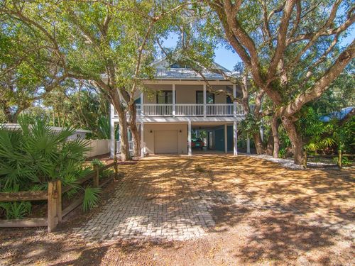 9415 Periwinkle Dr, Vero Beach, FL, 32963-4553 | Card Image