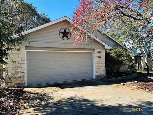 27 Par View Dr, Wimberley, TX, 78676-3314 | Card Image