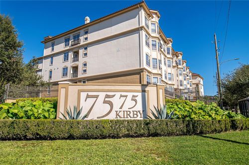 3202-7575 Kirby Dr, Houston, TX, 77030-4452 | Card Image