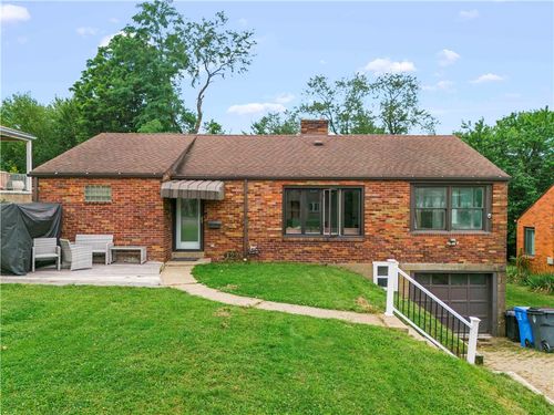 123 Arla Dr, Scott Twp, PA, 15220 | Card Image