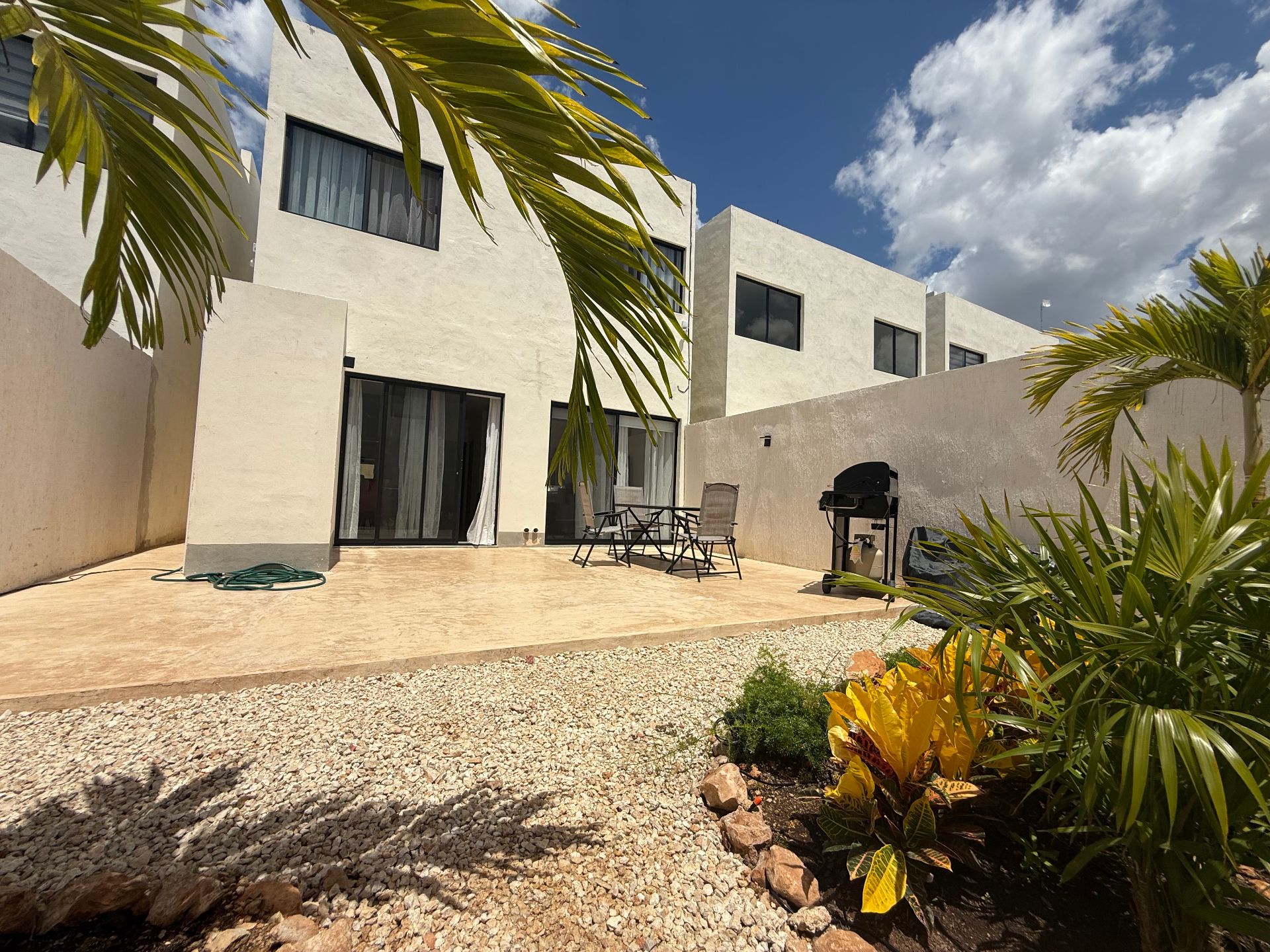 Residential in Autres pays / Other countries 2