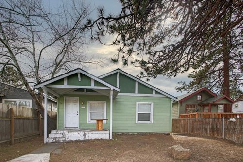 1251 Nw Newport Ave, Bend, OR, 97703-1504 | Card Image
