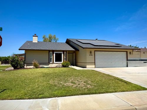 658 Lee Avenue, Newman, CA, 95360 | Card Image