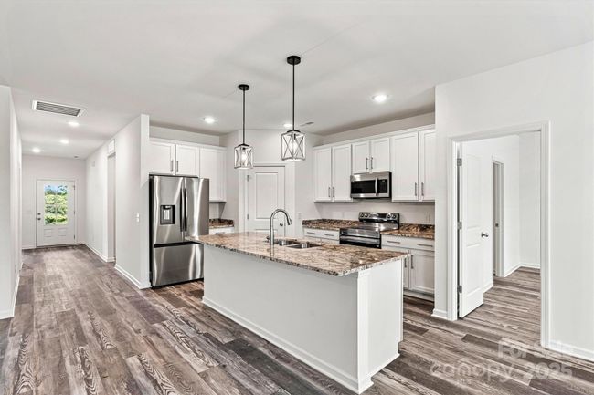 Kitchen | Image 22