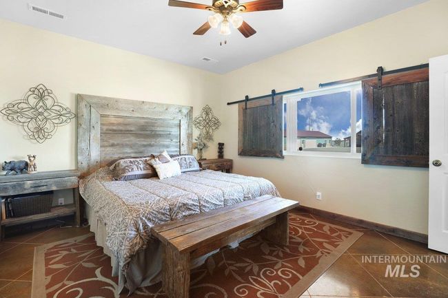 2040 E 2200 N, House other with 9 bedrooms, 6 bathrooms and 2 parking in Twin Falls ID | Image 23