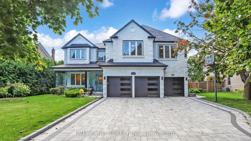 1109 Secretariate Rd, Newmarket, ON, L3X1M4 | Card Image