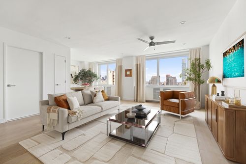 15a-301 W 53rd St, New York, NY, 10019-5772 | Card Image