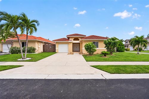 8949 Sw 215 Terr, Cutler Bay, FL, 33189 | Card Image
