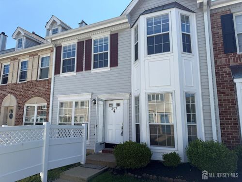 207 Darwin Ln, North Brunswick, NJ, 08902-4217 | Card Image