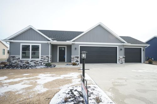 430 N Eastfield Cir, Milford, IN, 46542-1500 | Card Image