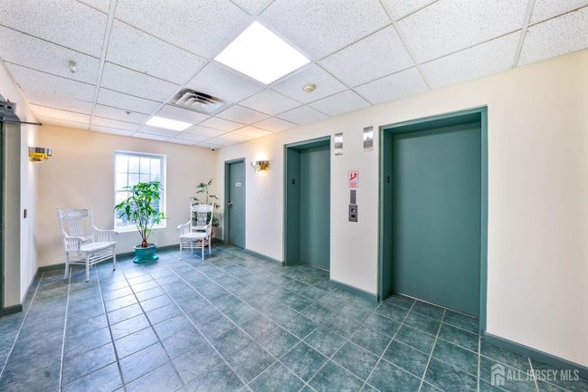 UNIT-303 - 100 John T O Leary Blvd, Townhouse with 2 bedrooms, 1 bathrooms and null parking in South Amboy NJ | Image 13