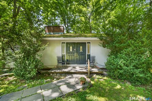 25 Lords Hwy E, Weston, CT, 06883-2009 | Card Image