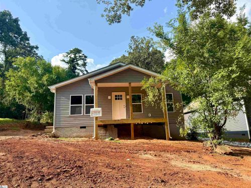 26 Pacific Avenue, Greenville, SC, 29605 | Card Image