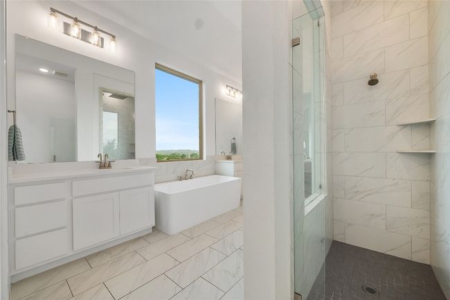 346 Egret Ln, House other with 4 bedrooms, 4 bathrooms and 4 parking in Austin TX | Image 18