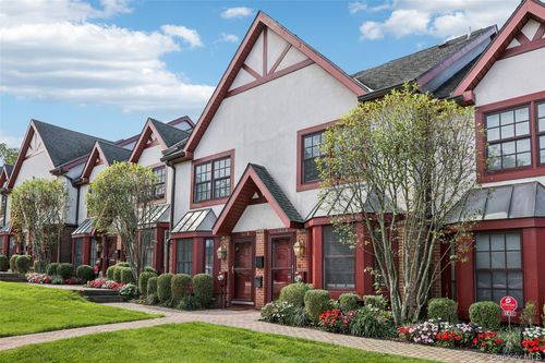 a-142 Brook St, Scarsdale, NY, 10583-5441 | Card Image