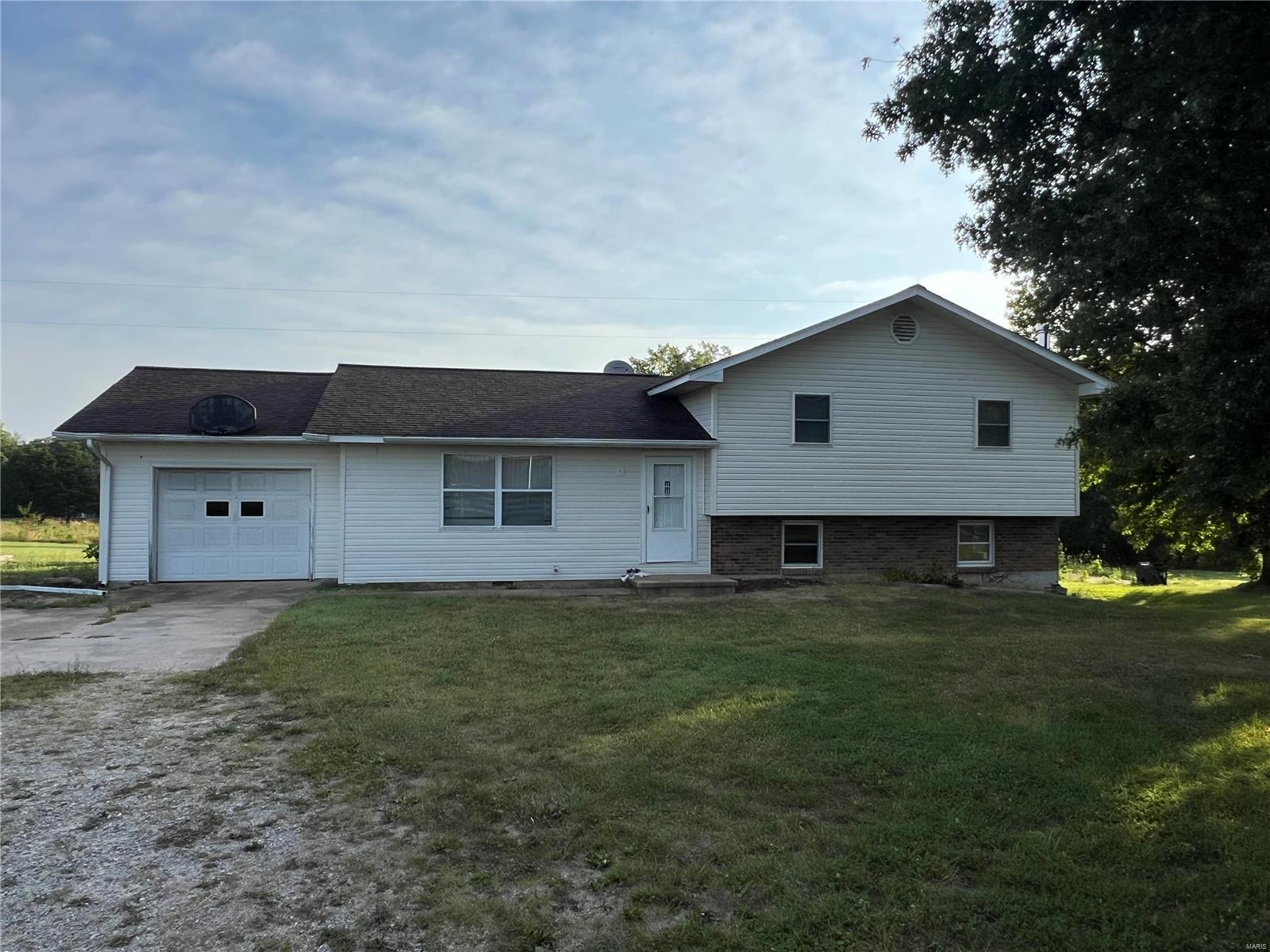Highway Dd , Crocker, MO 65452