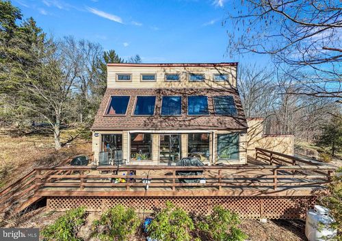 1785 Trumbauersville Rd, Quakertown, PA, 18951-2002 | Card Image