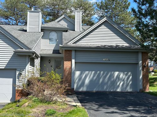 6572 Ridgeview Dr, Clarkston, MI, 48346-4453 | Card Image