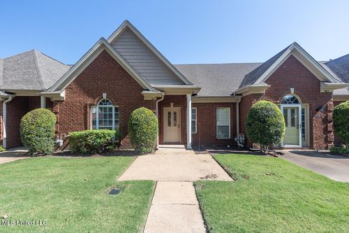 879 Cardinal Ln, Hernando, MS, 38632-8950 | Card Image