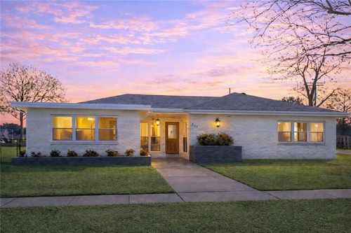 701 Mehle St, Arabi, LA, 70032-1148 | Card Image