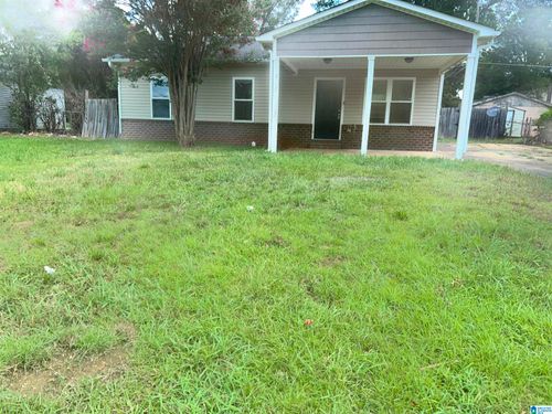 521 Grant St, MIDFIELD, AL, 35228-2713 | Card Image