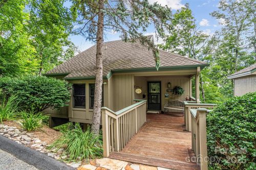 21 Ivy Ridge Rd, Burnsville, NC, 28714-1610 | Card Image