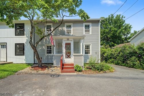 11 Axford Ave, Oxford, NJ, 07863-3207 | Card Image