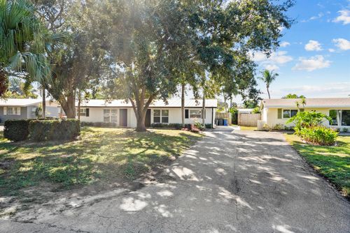 2446 Sw Hideaway Ln, Stuart, FL, 34994-4811 | Card Image