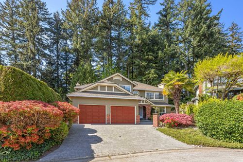 2465 Berton Pl, North Vancouver, BC, V7H2W9 | Card Image