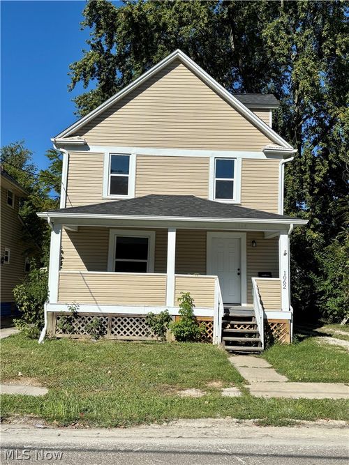 1062 Big Falls Ave, Akron, OH, 44310-1424 | Card Image