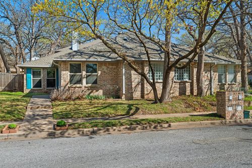 1003 W Lovers Ln, Arlington, TX, 76013-3945 | Card Image