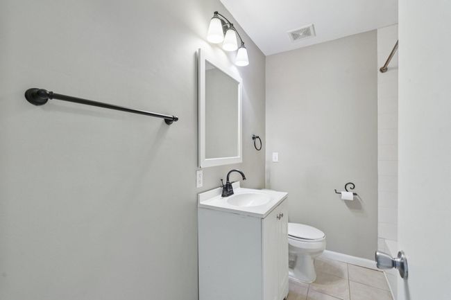 47-web-or-mls-Lombardy Ln-S0107-047.jpg | Image 35