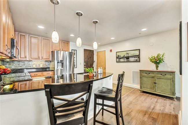 APT-902 - 306 4 Th Ave, Condo with 2 bedrooms, 2 bathrooms and null parking in Pittsburgh PA | Image 9