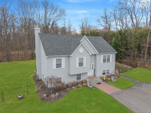 268 Holbrook Rd, Ronkonkoma, NY, 11779-1864 | Card Image