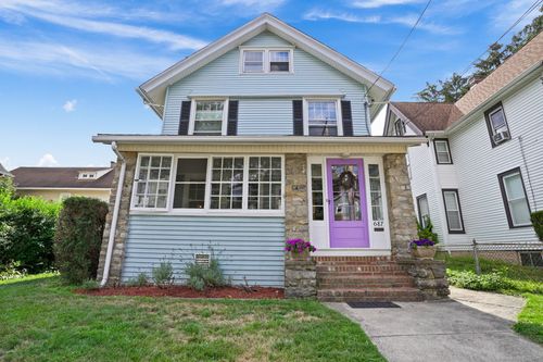 687 Wood Ave, Bridgeport, CT, 06604-2124 | Card Image