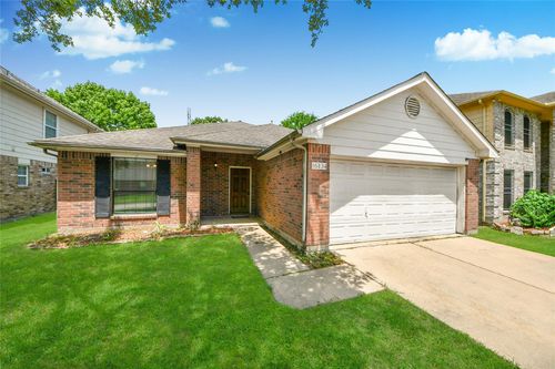 16134 Coleburn Dr, Houston, TX, 77095-4656 | Card Image