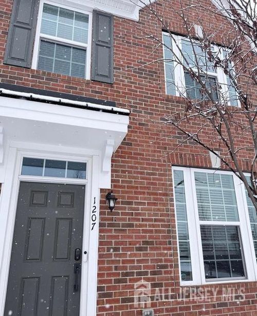 1207-1207 English Ln, Parlin, NJ, 08859-2325 | Card Image