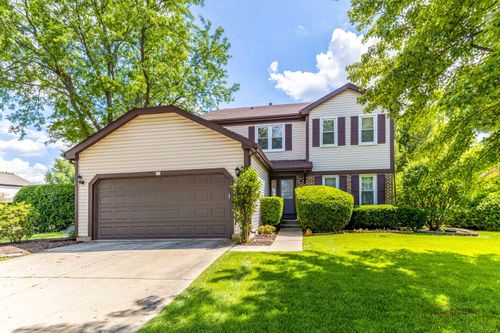 135 Newtown Drive, Buffalo Grove, IL, 60089 | Card Image