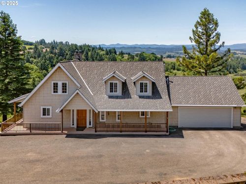 13671 Sw Academy Way, Gaston, OR, 97119-8610 | Card Image
