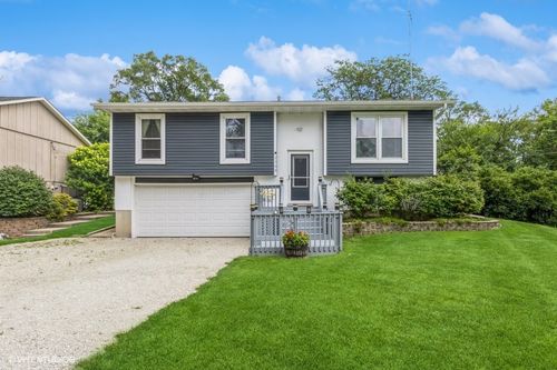 2508 Lilac St, Mchenry, IL, 60051-9205 | Card Image