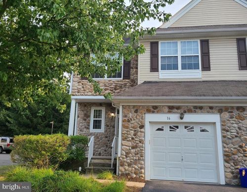16 Scarlet Oak Dr, Princeton, NJ, 08540-4610 | Card Image