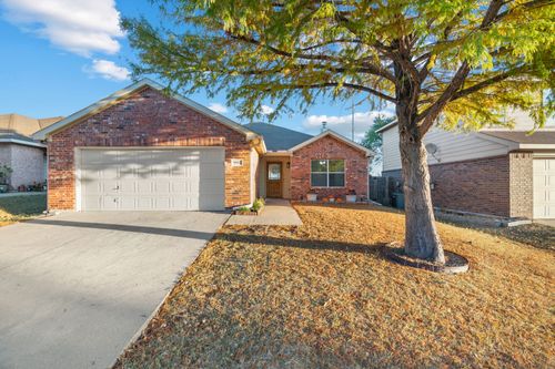9952 Sparrow Hawk Ln, Fort Worth, TX, 76108-4329 | Card Image