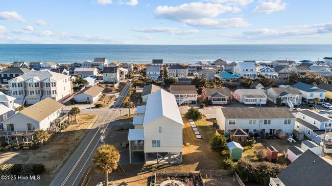 1 - 208 Beaufort Ave, Condo with 2 bedrooms, 3 bathrooms and null parking in Atlantic Beach NC | Image 13