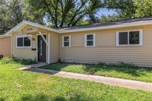4736 Dorsey St, Forest Hill, TX, 76119-7519 | Card Image