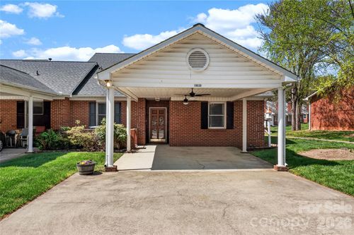 57-19830 Oak Leaf Cir, Cornelius, NC, 28031-9631 | Card Image