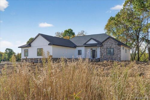 4050 Metamora Ridge Drive Ridge, Metamora Village, MI, 48455 | Card Image