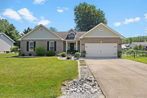 405 Westview Dr, Edwardsville, IL, 62025-5261 | Card Image
