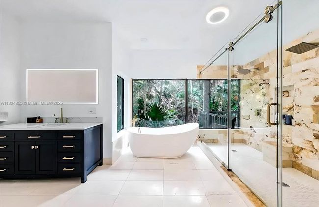 11300 Sw 94 Th Ave, House other with 5 bedrooms, 4 bathrooms and null parking in Miami FL | Image 19