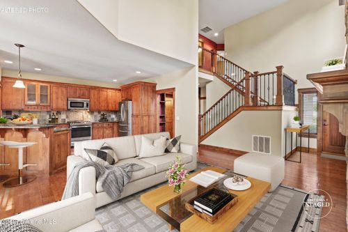 9091 N Piper Ct, Hayden, ID, 83835-6032 | Card Image